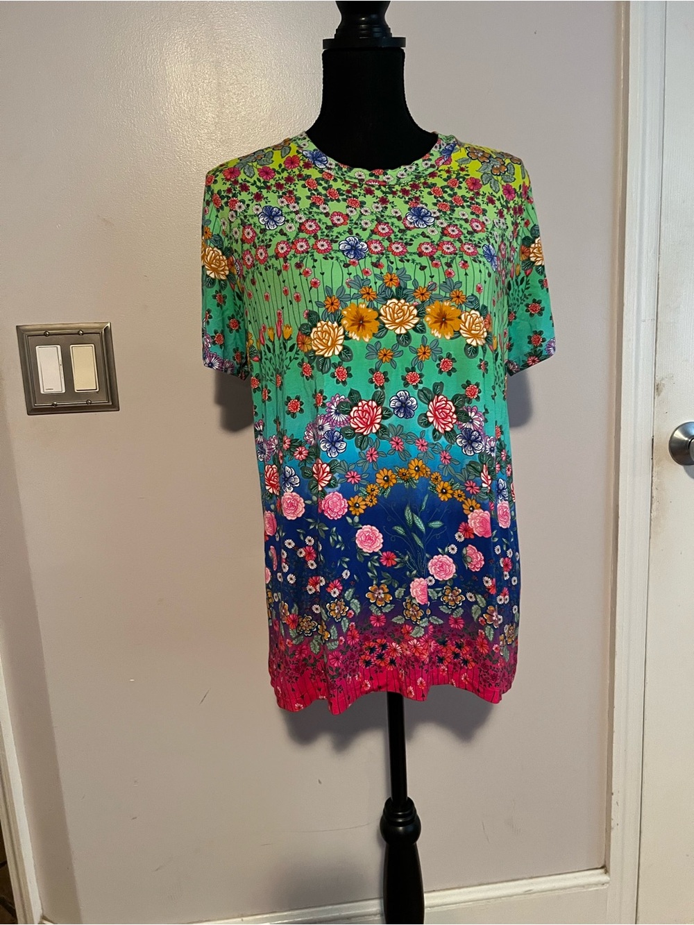 Johnny Was ~Field of dreams~ Multicolor Floral Short Sleeve Shirt.
